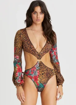 One Pieces^Aqua Blu Monaghan One Piece Poppy